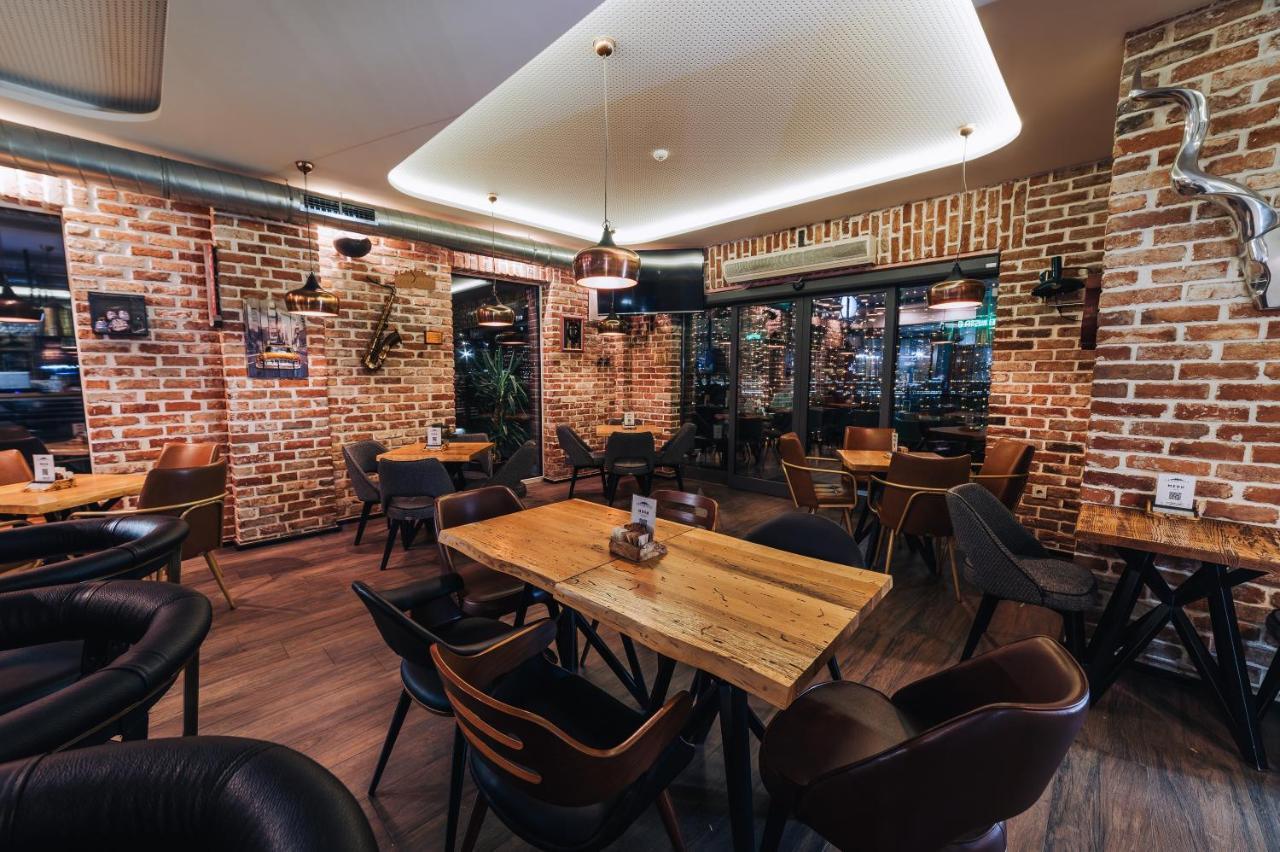 Štip Urbanista Hotel & Bar מראה חיצוני תמונה