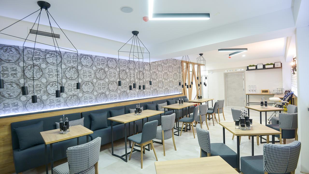 Štip Urbanista Hotel & Bar מראה חיצוני תמונה